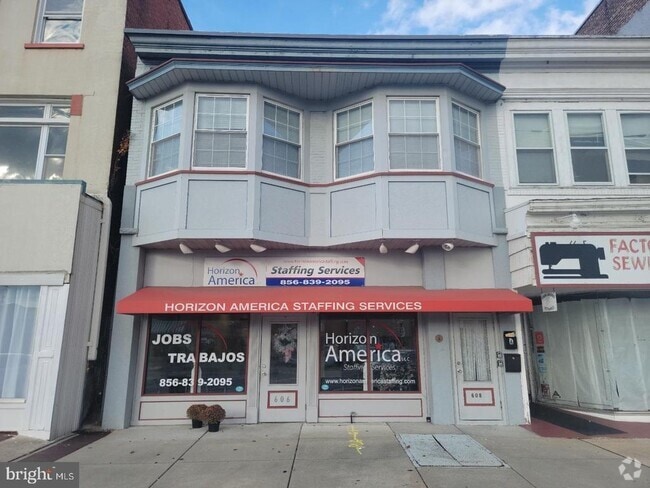 Building Photo - 606 E Landis Ave Unit A Rental