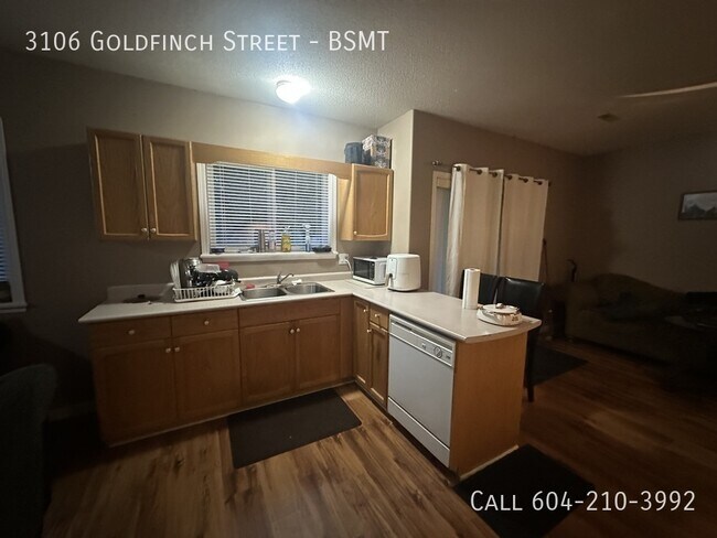 Photo - Spacious Suite Near Highstreet Unit BSMT