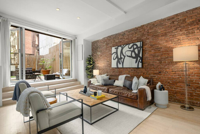 Building Photo - 354 Bowery Rental