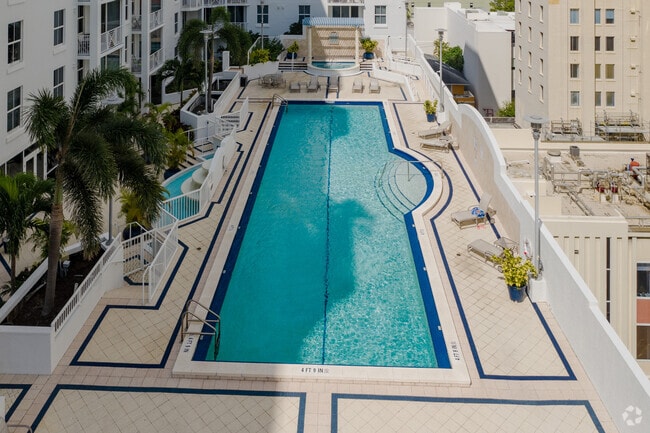 Building Photo - The Strand Rental
