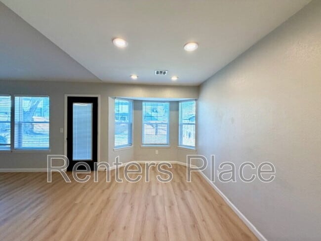 Photo - 1804 S Gardenia Ave