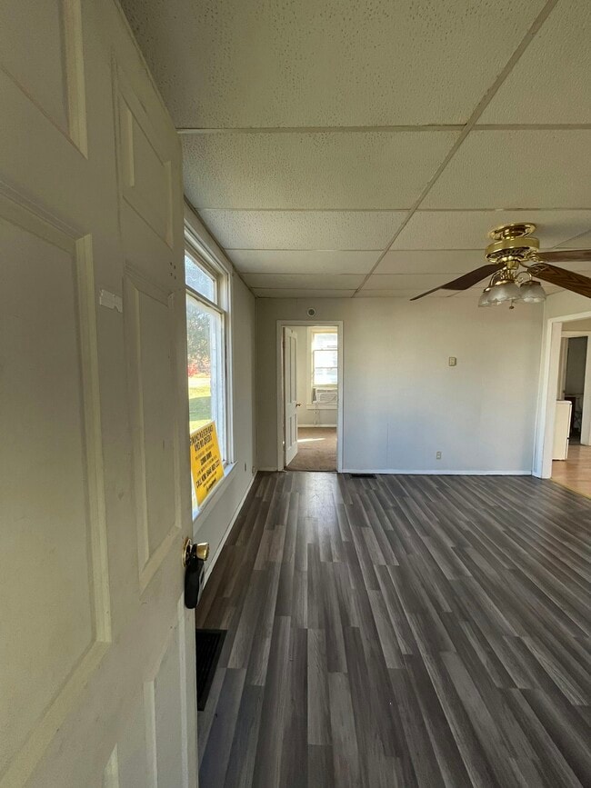 Photo - 109 E Jackson St