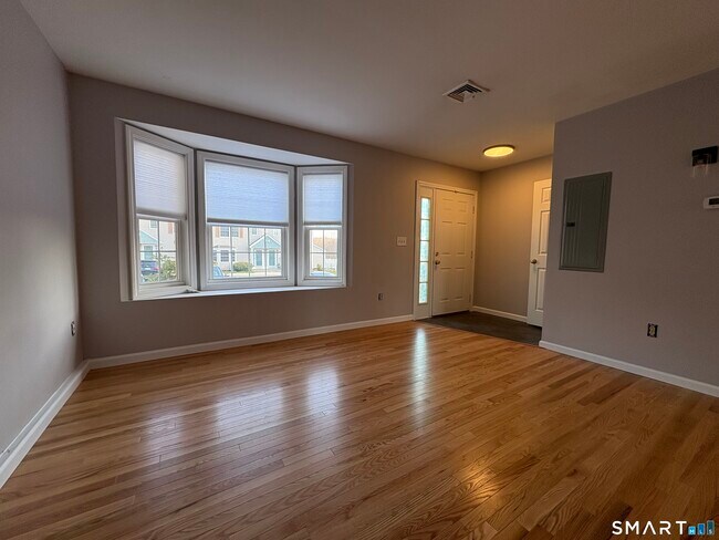 Photo - 267 Bridge St Unit 18