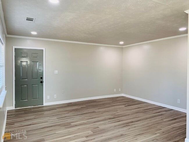 Photo - 802 Bedford Bay Trail