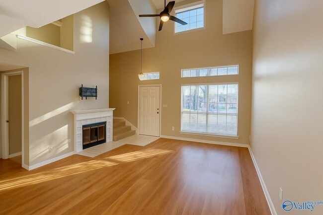 Photo - 109 Highwood Ct