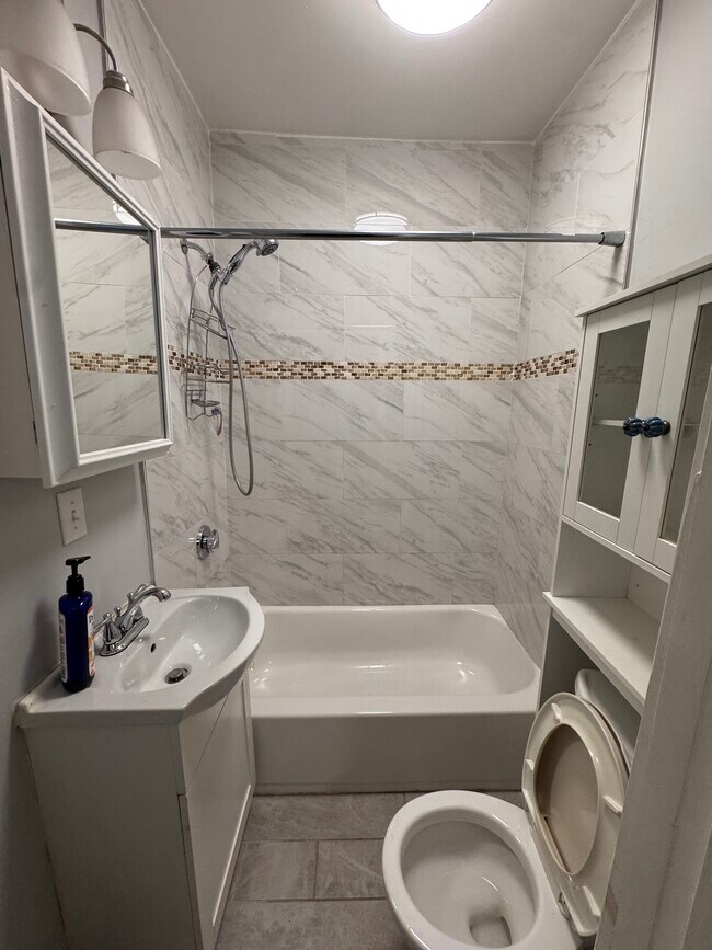 Photo - 265 Bolton St Unit 2