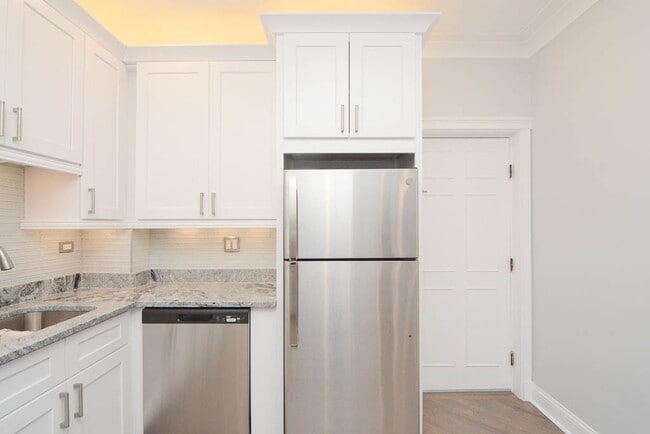Photo - 3144 N Oakley Ave Unit 1 HC