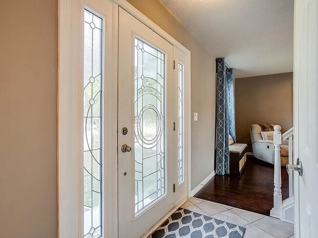 Photo - Great 4-Bed 2-Bath Home in Blaine - Available 7/1!