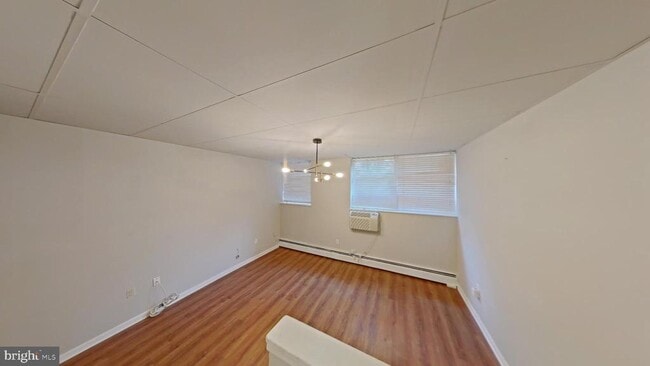 Photo - 1030 E Lancaster Ave