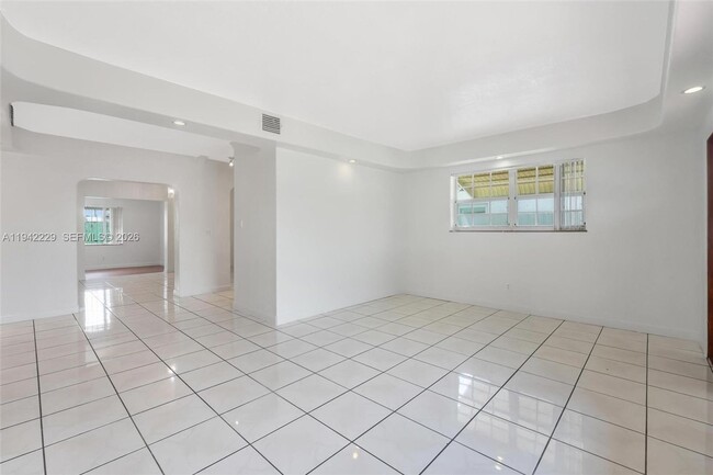 Photo - 6240 SW 21st St