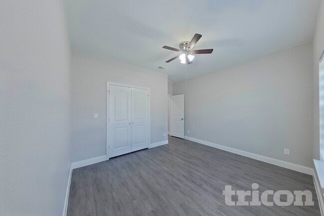 Photo - 1908 Carrington Dr