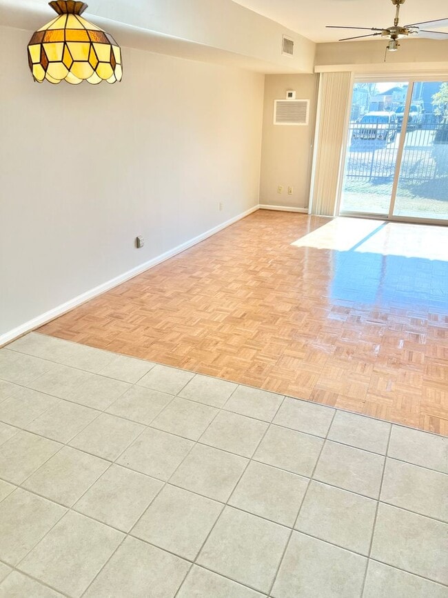 Photo - ***Waterfront Condo W/S/T INCLUDED!