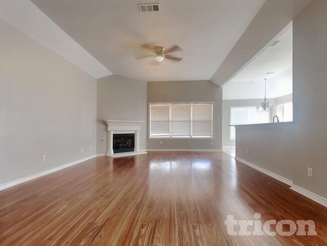 Photo - 5816 Greenmeadow Dr