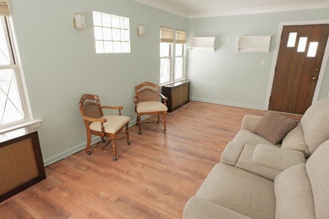 Photo - 4102 Elm Ave