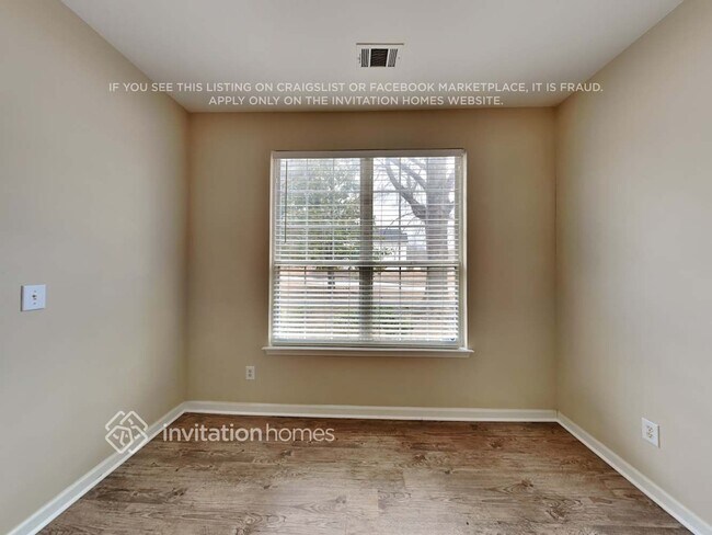 Photo - 6884 Breeze Dr