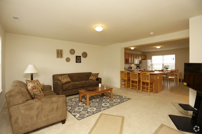 The Paddock Apartment Homes
