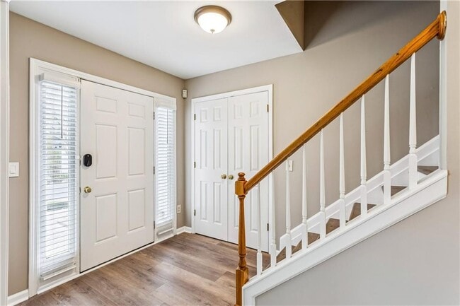 Photo - 52 Bridle Ln