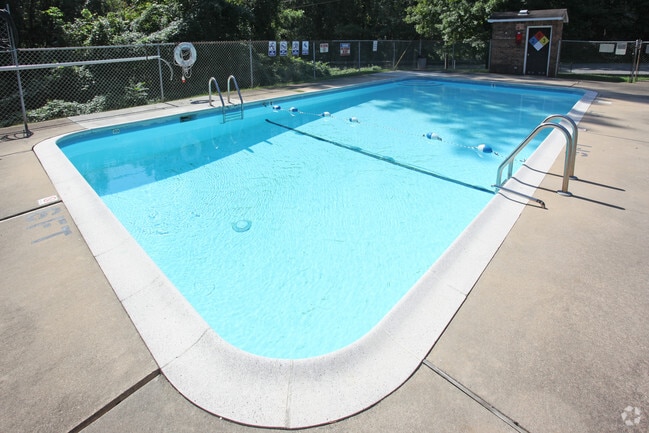 Bethabara Garden Apartments