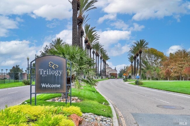 Photo - 150 Foxwood Ln