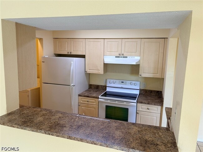 Photo - 2905 Winkler Ave Unit 719