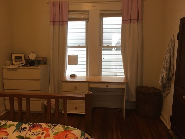 Photo - 3 BED home with rear patio available AUGUST!