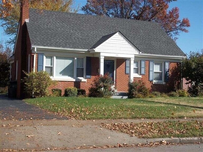 Building Photo - 341 Hollyhill Dr