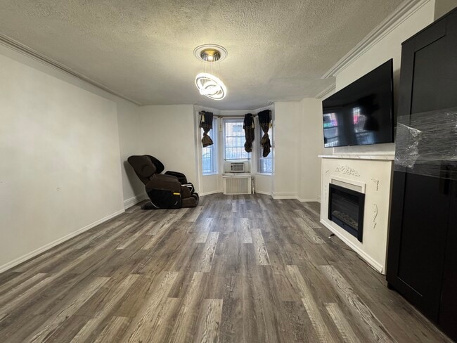 Photo - 522 51st St Unit 1