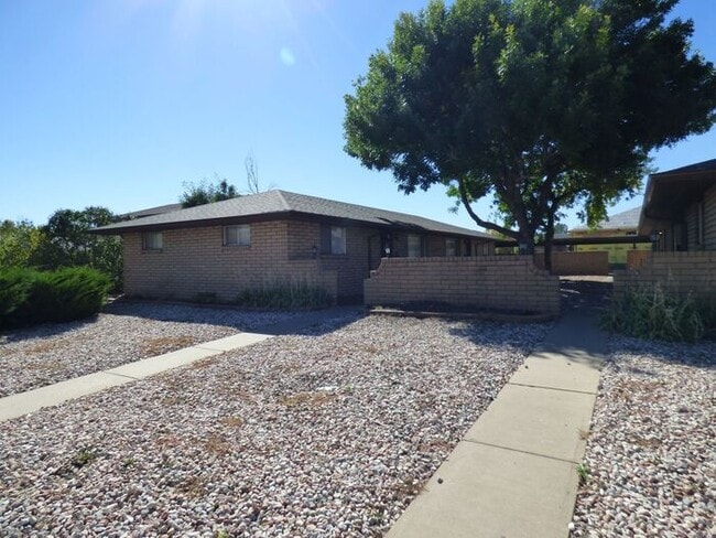 Photo - 2 Bedroom 1 Bath - Garden Level Apartment