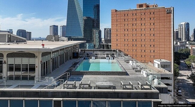 Building Photo - 411 N Akard St