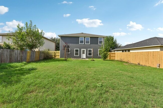 12712 Ring Dr