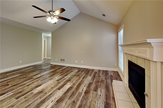 3564 Saddlebrook Dr