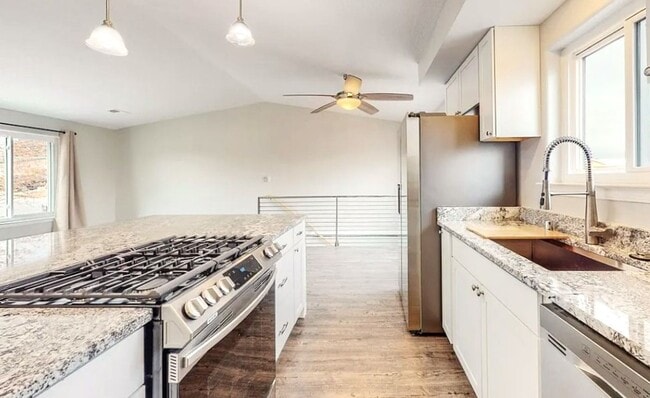 Photo - Spacious Remodeled Los Alamos Home