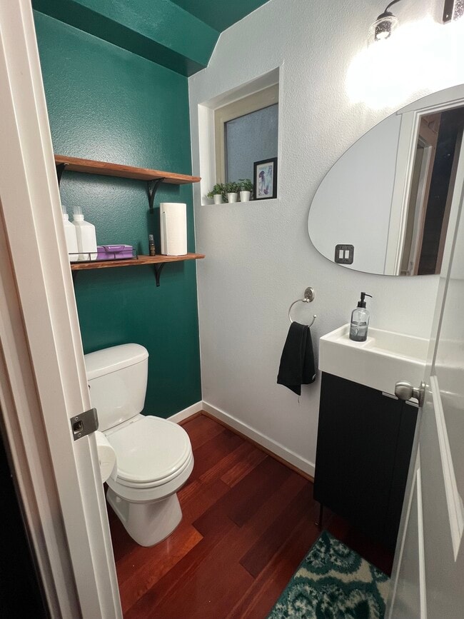 Photo - 9239 Woodlawn Ave N