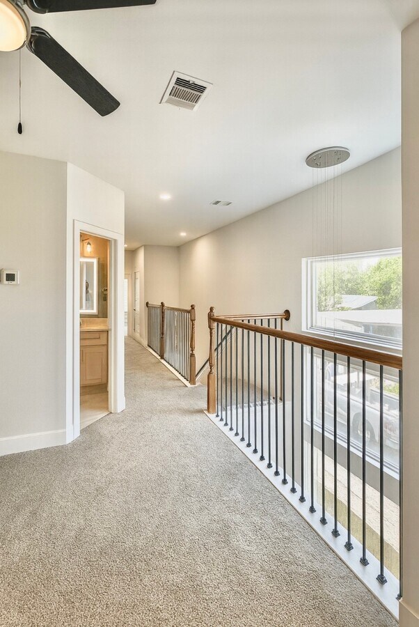 Photo - 8131 St Louis St