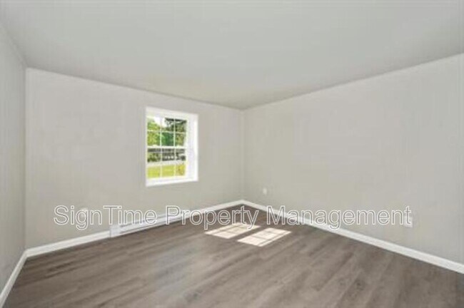 15207 National Pike