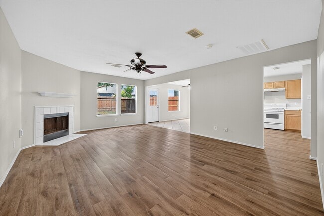 Photo - 16318 N Glade Dr