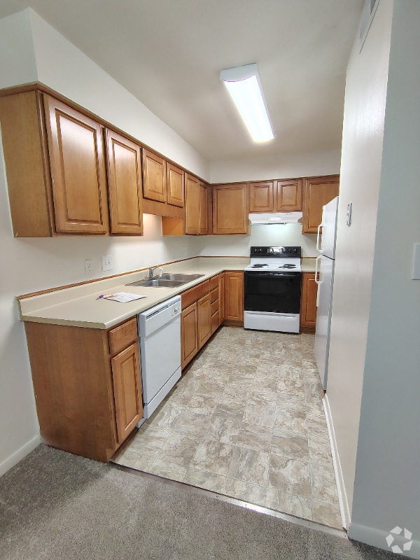 Building Photo - 600 Reusens Rd Rental