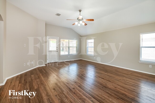 Photo - 215 Mulberry Dr
