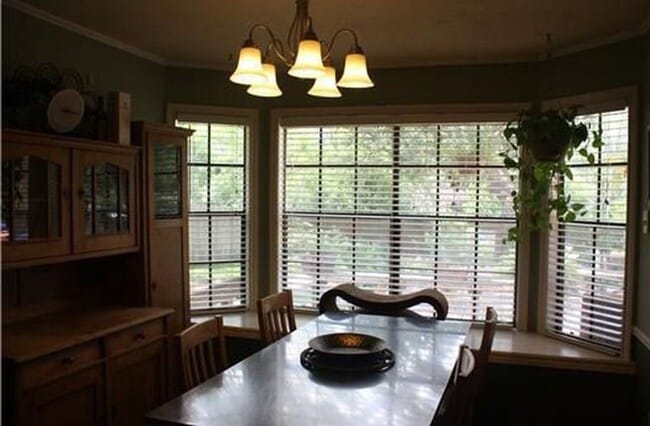 Photo - Spacious 3/2 home in convenient location