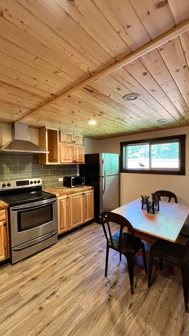 Photo - 311 Cottage Wood Ln