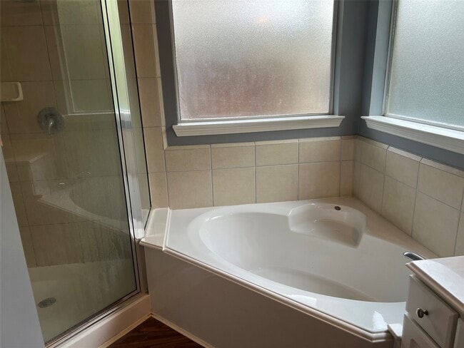 Photo - 818 Sterling Creek Cir