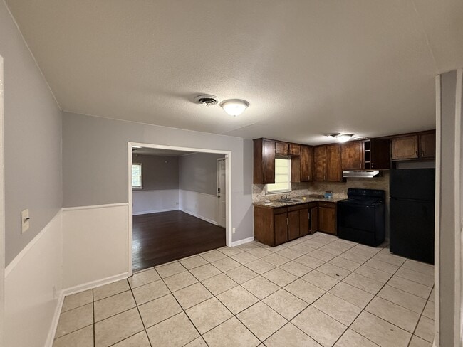 Photo - 4426 Narrow Lane Rd