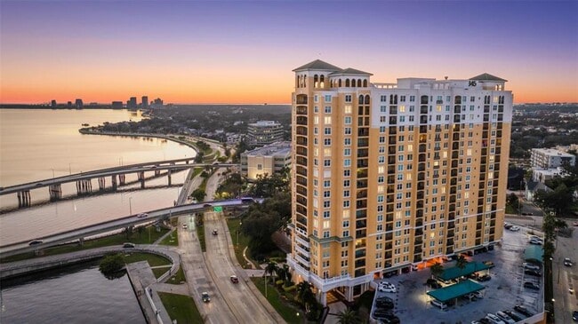 Building Photo - 345 Bayshore Blvd Unit 305