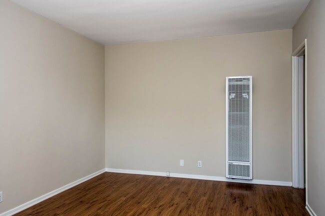 Photo - 63 San Marino Ave