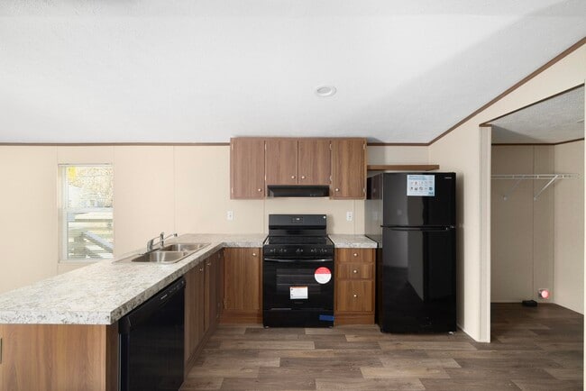 Photo - 100 Burrow Ln Casa