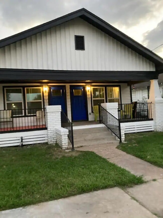 Building Photo - 6706 Avenue C Rental