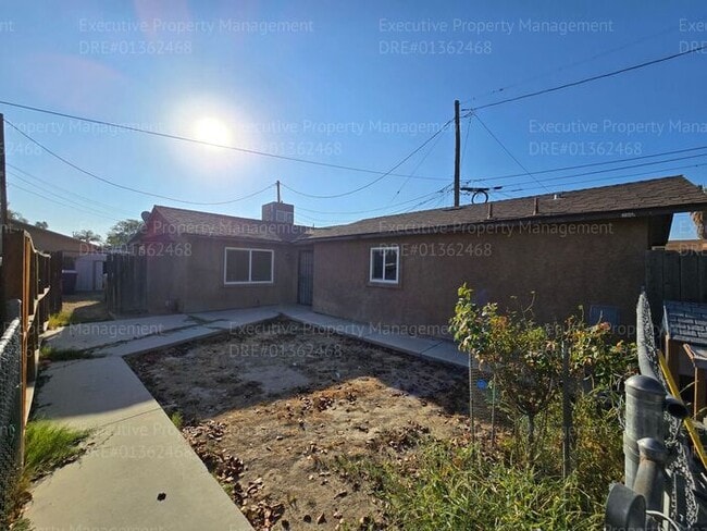 3 bedroom/ 2 bathroom home - 3 bedroom/ 2 bathroom home