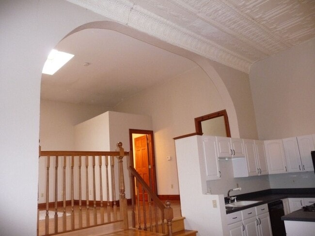 Tin Ceilings - 123 Bergin St Unit 123 Bergin St. #5