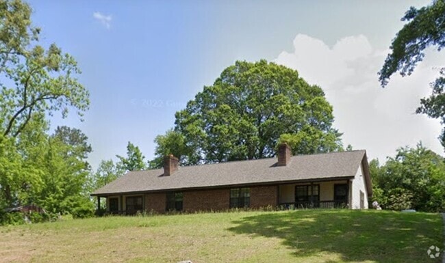 Building Photo - 410 Riverside Dr Rental