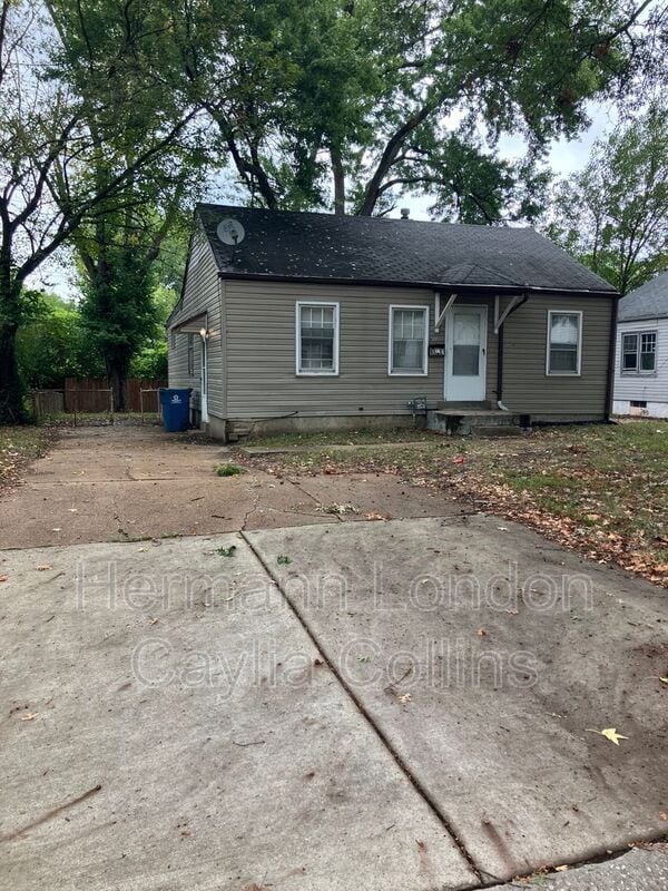 Photo - 8031 Aline Ave
